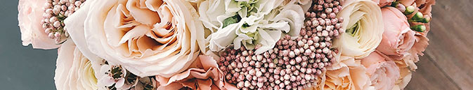 заказывайте цветы в местном магазине в Киришах от Гранд-Флора.